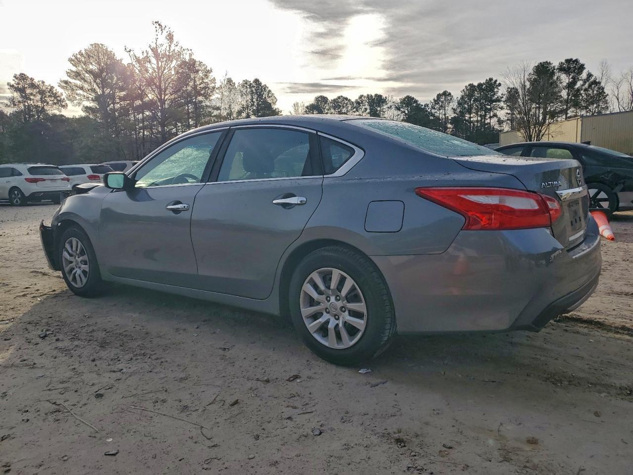 2017 NISSAN ALTIMA 2.5 photo 2
