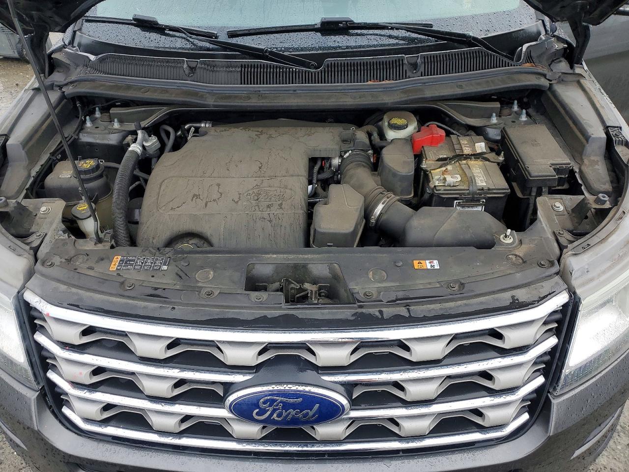 2017 FORD EXPLORER XLT photo 12