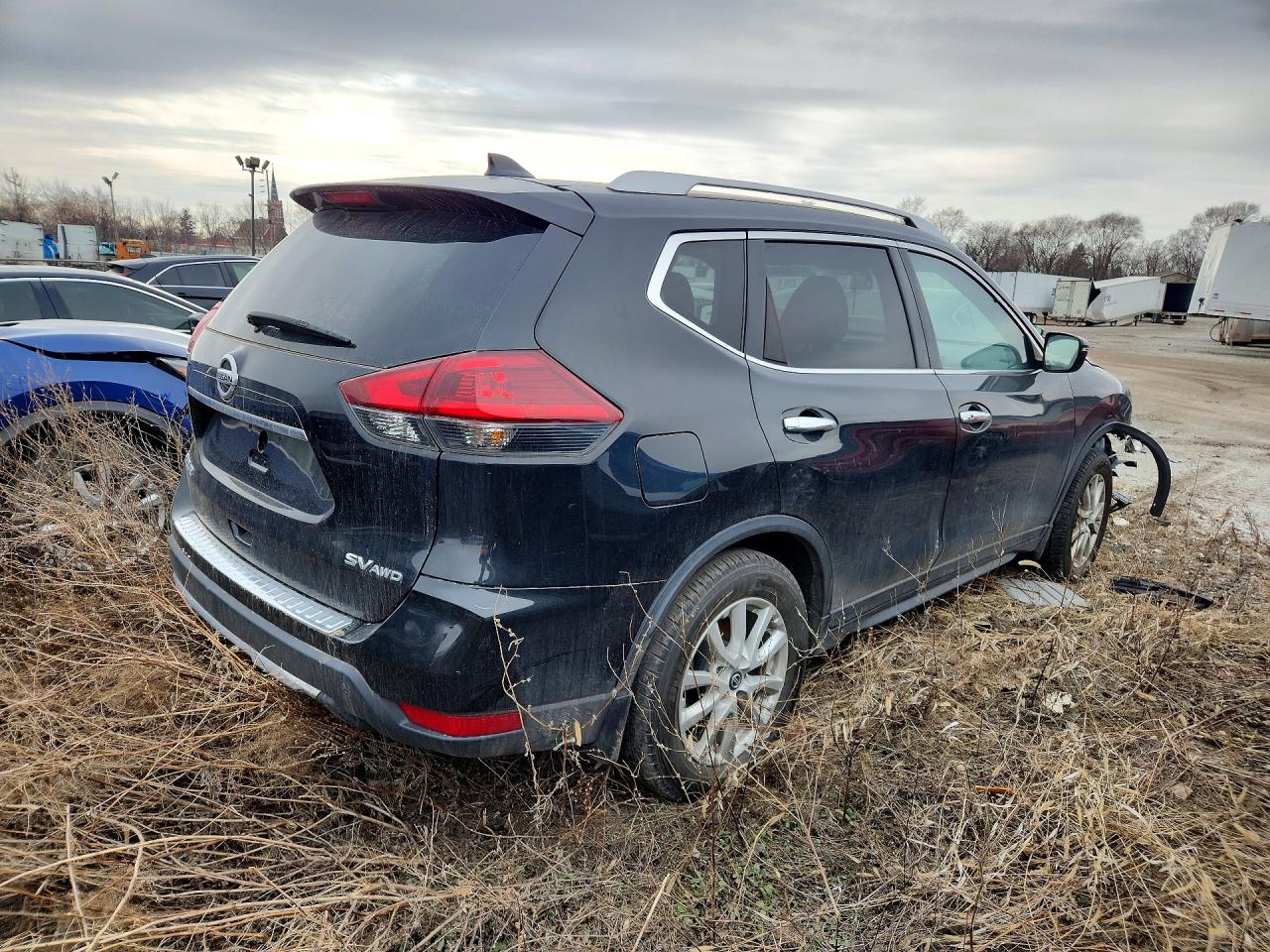 2018 NISSAN ROGUE S photo 3