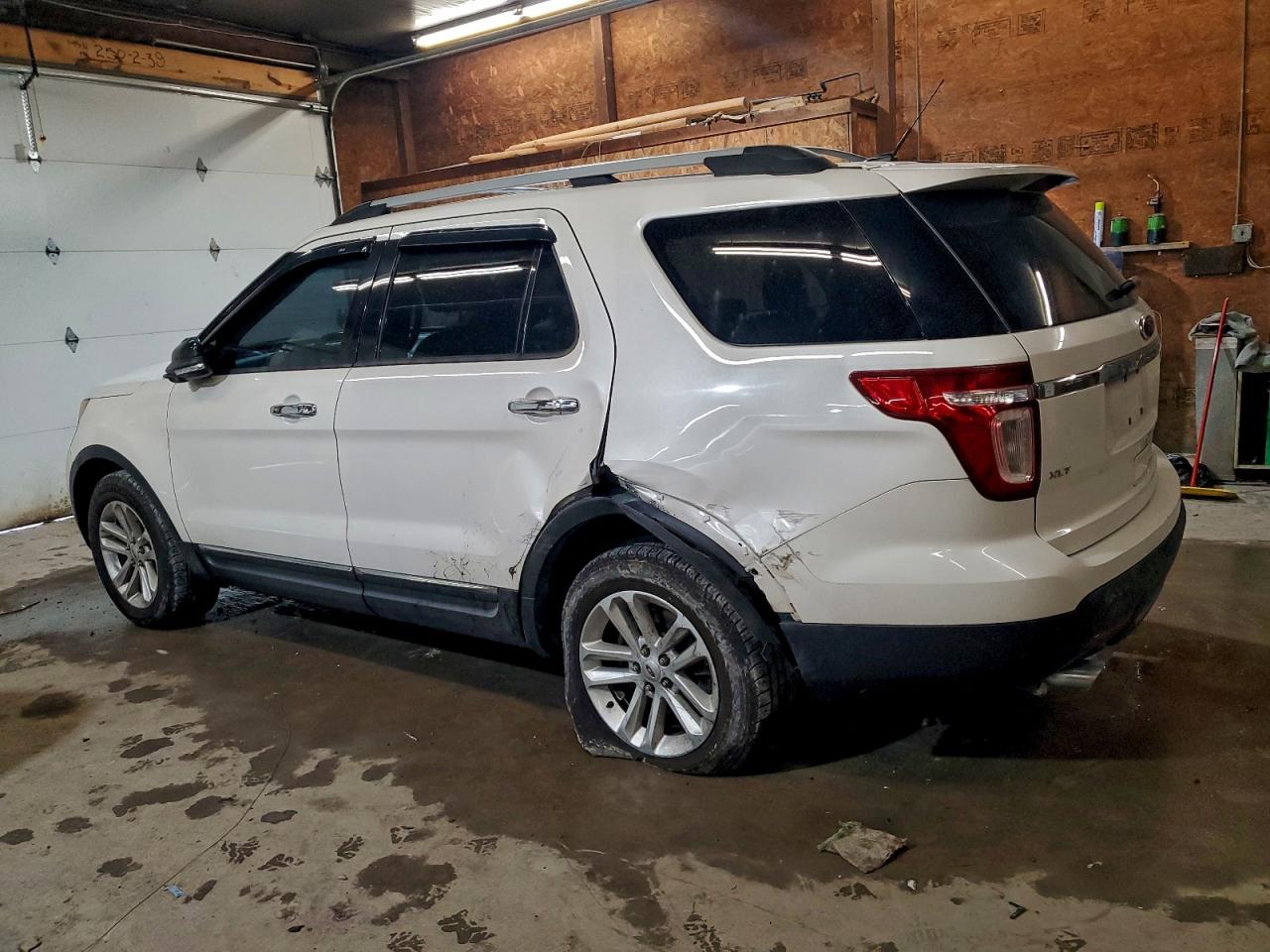 2014 FORD EXPLORER XLT photo 2