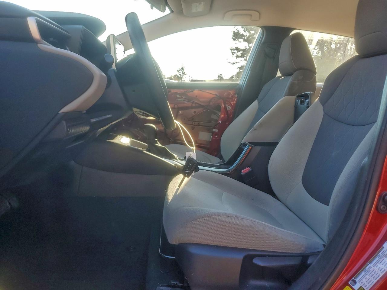 2020 TOYOTA COROLLA LE photo 7