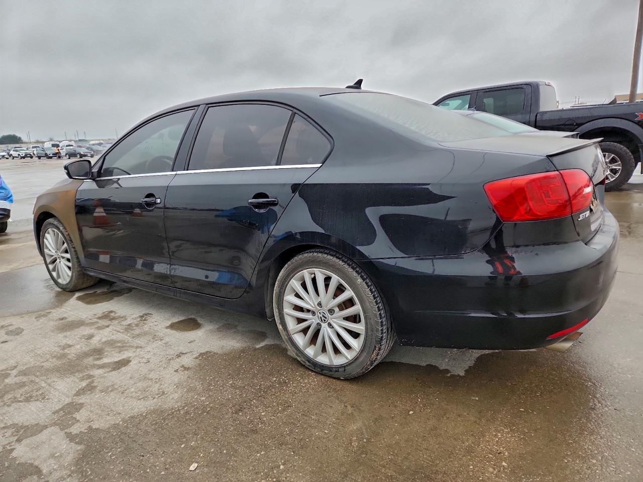 2014 VOLKSWAGEN JETTA SEL photo 2