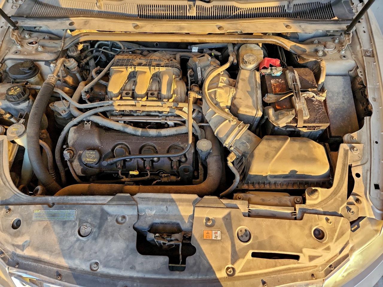 2010 FORD TAURUS LIMITED photo 11