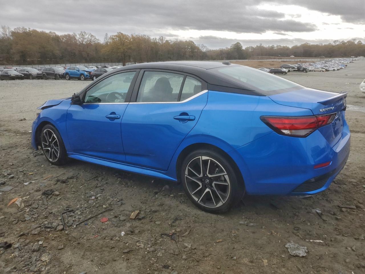 2024 NISSAN SENTRA SR photo 2