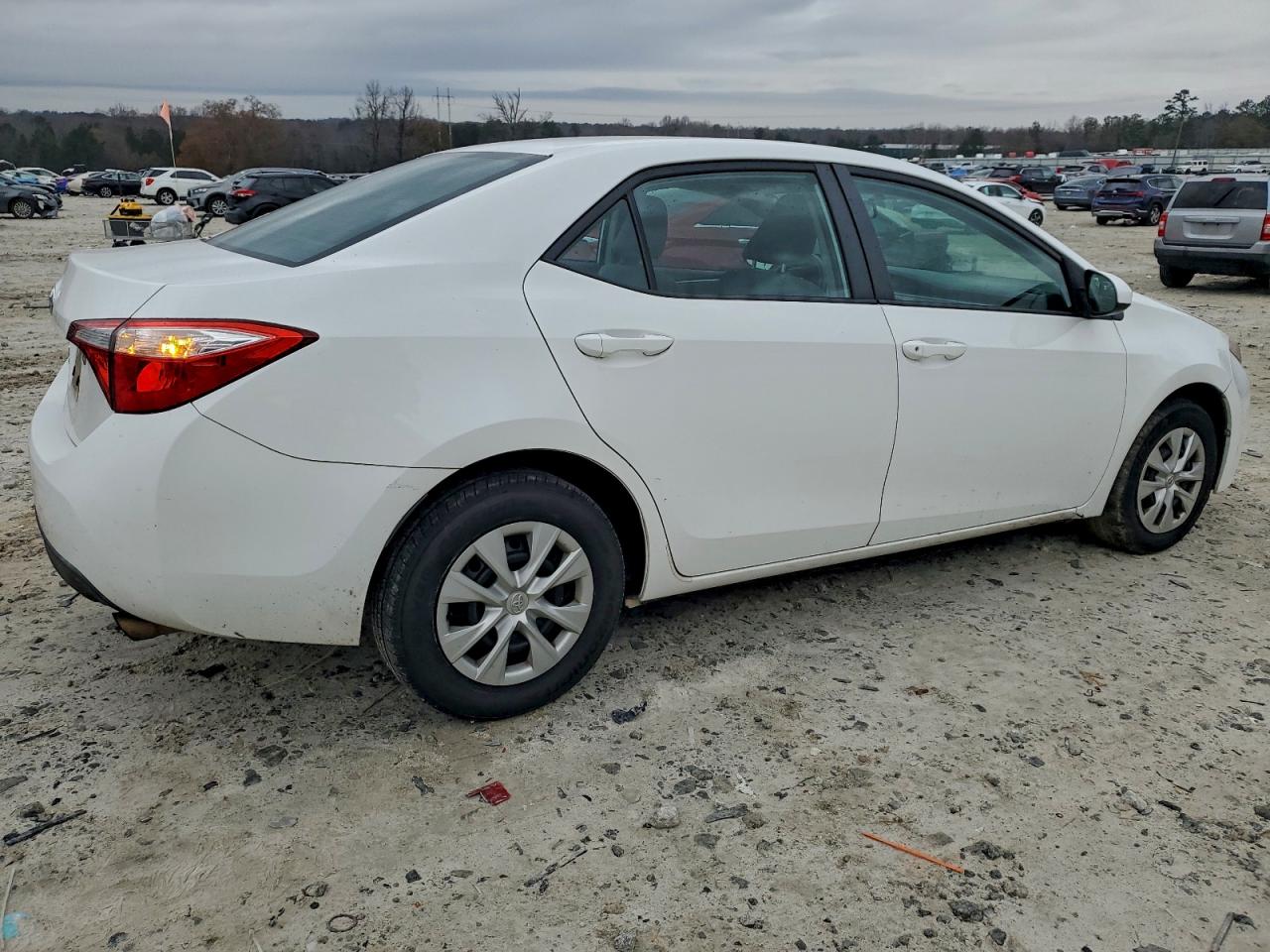 2014 TOYOTA COROLLA L photo 3