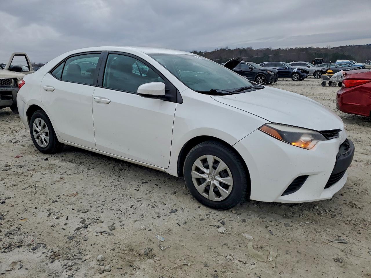 2014 TOYOTA COROLLA L photo 4