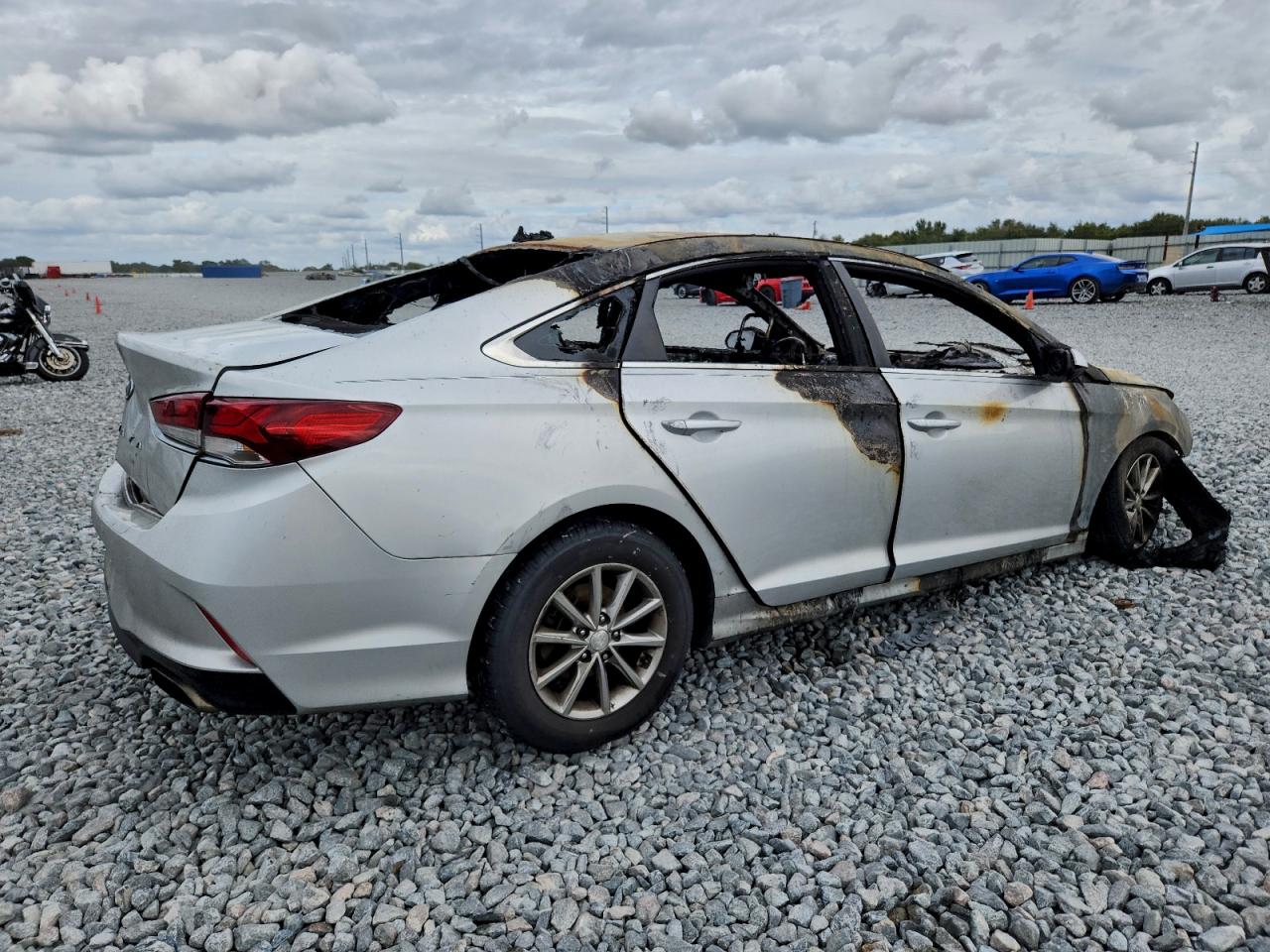 2018 HYUNDAI SONATA SE photo 3