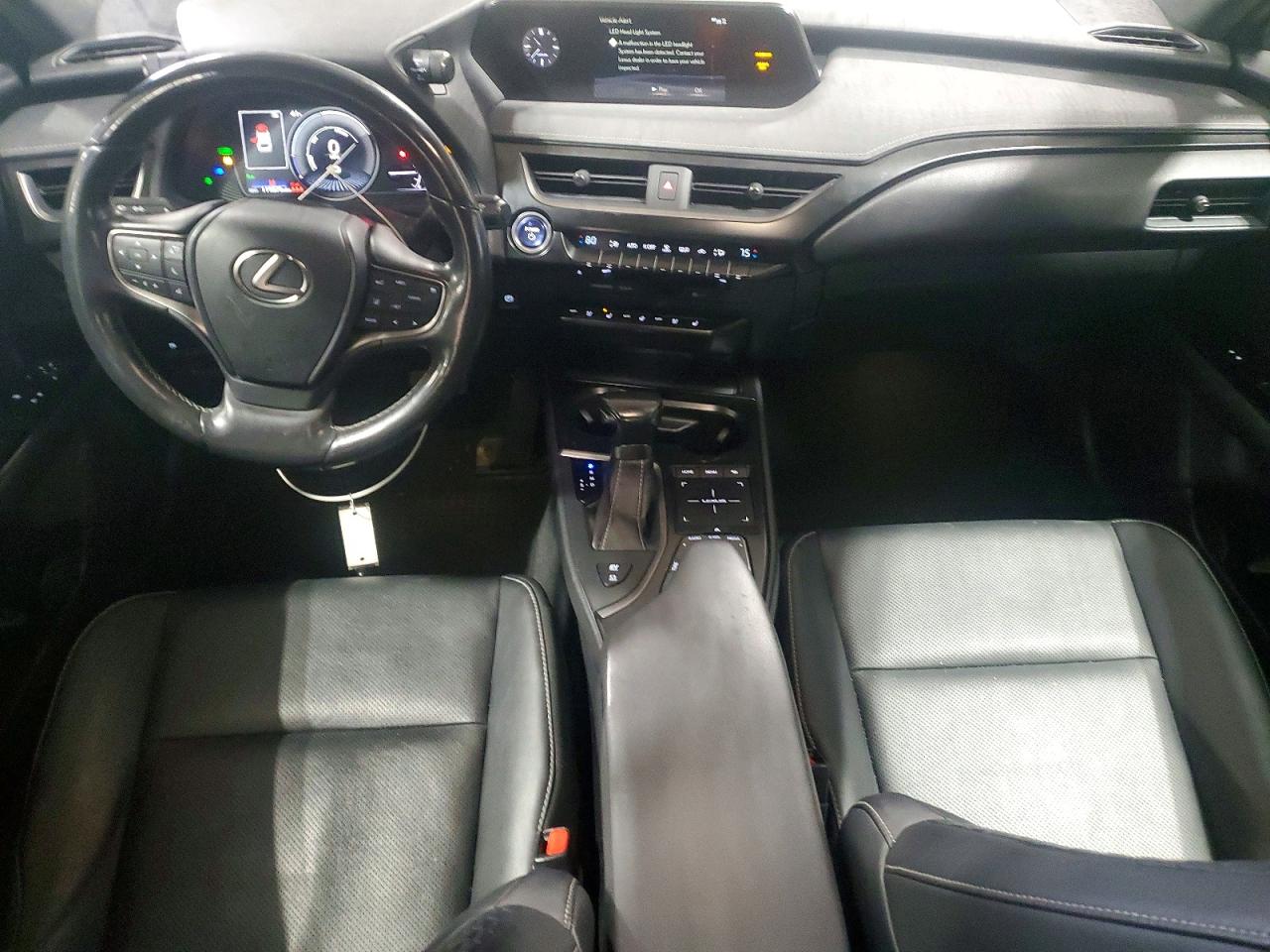 2019 LEXUS UX 250H photo 8