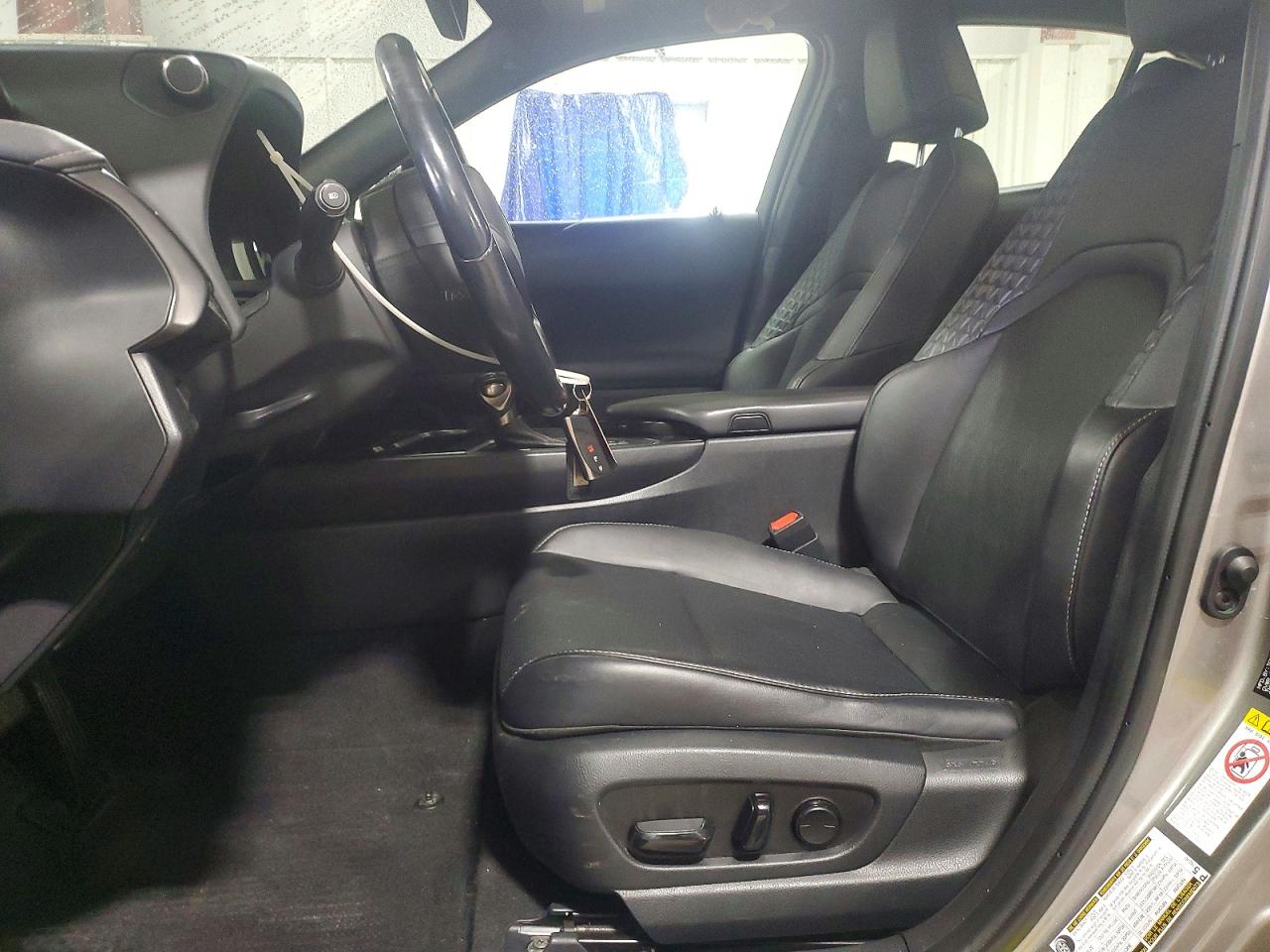 2019 LEXUS UX 250H photo 7