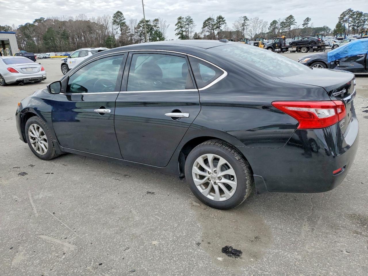 2018 NISSAN SENTRA S photo 2
