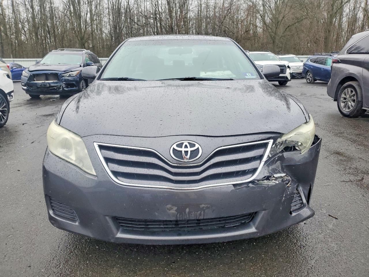 2010 TOYOTA CAMRY BASE photo 5