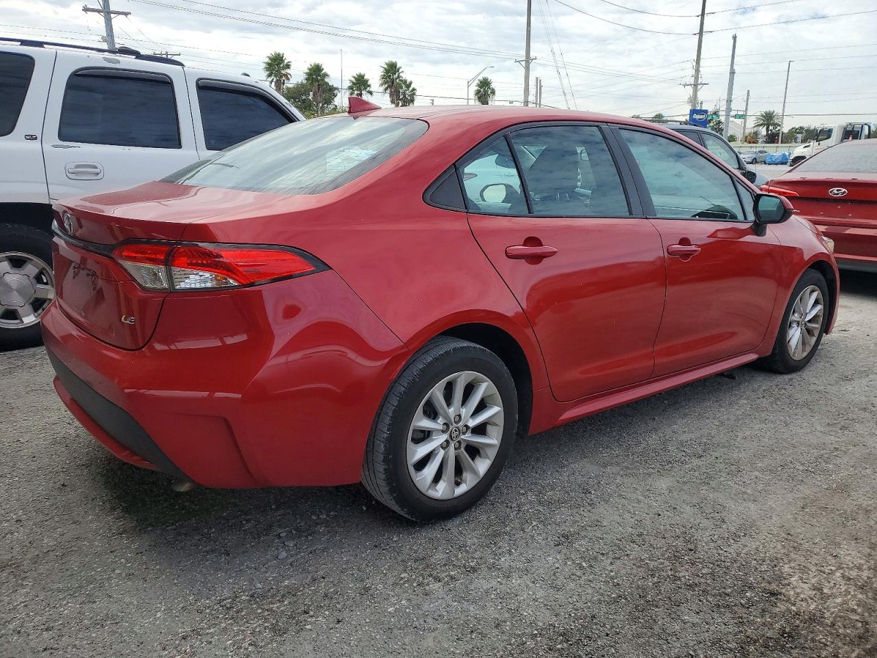 2020 TOYOTA COROLLA LE photo 3