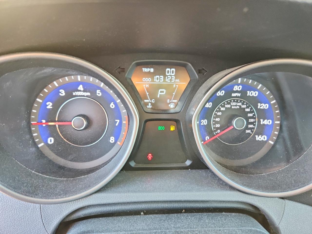 2013 HYUNDAI ELANTRA GLS photo 9