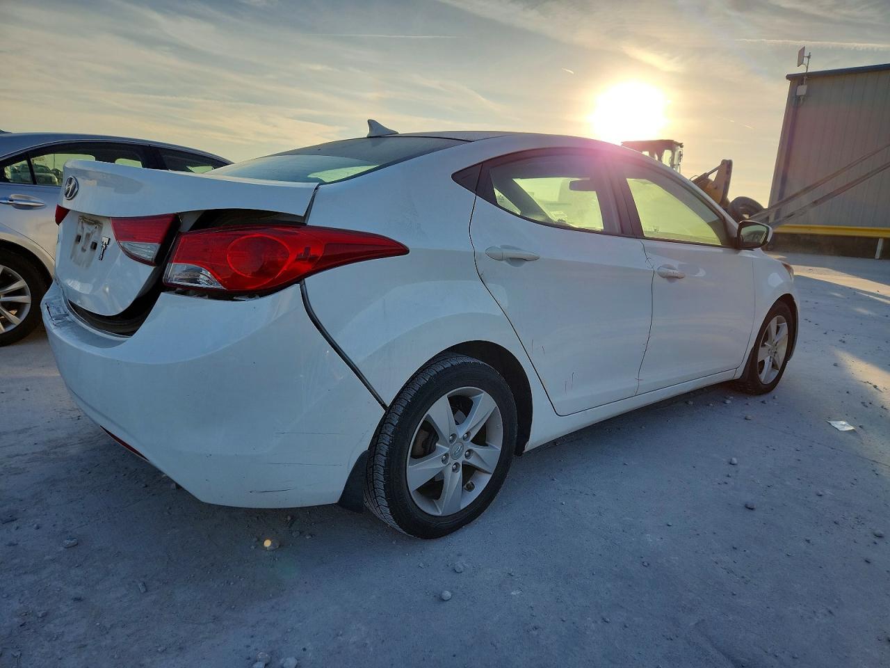2013 HYUNDAI ELANTRA GLS photo 3