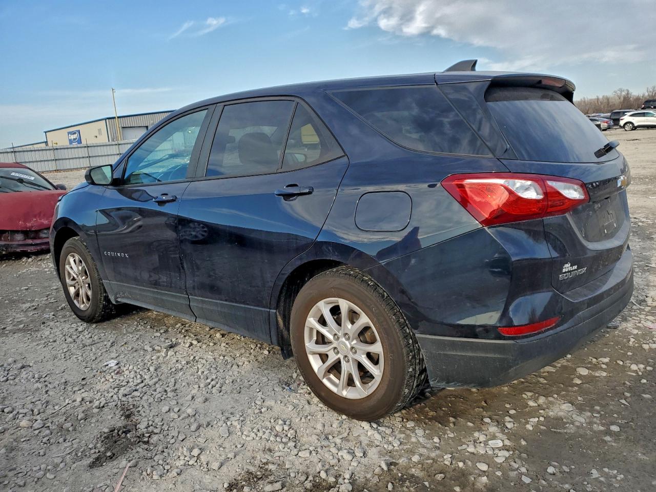 2021 CHEVROLET EQUINOX LS photo 2