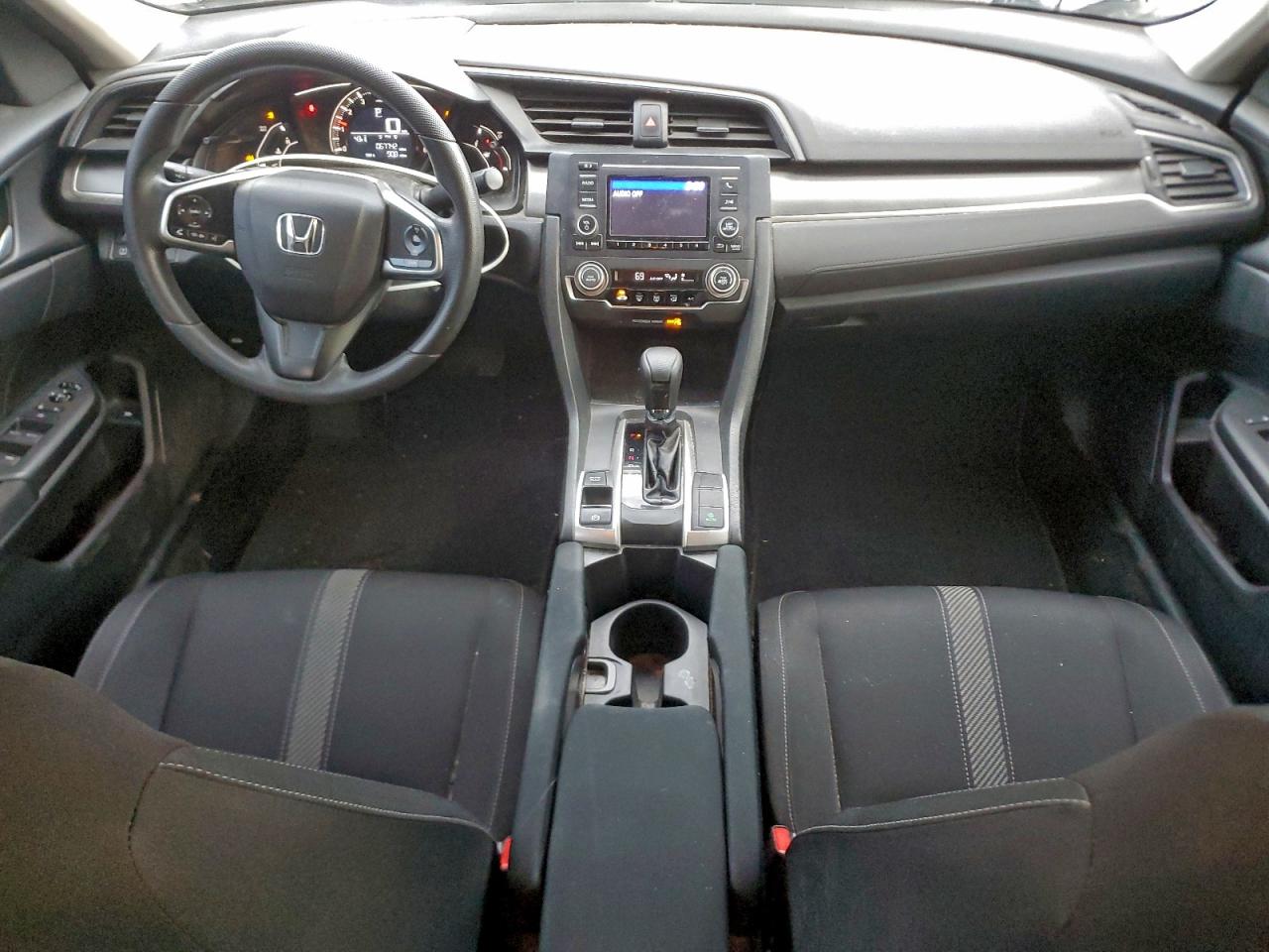 2017 HONDA CIVIC LX photo 8