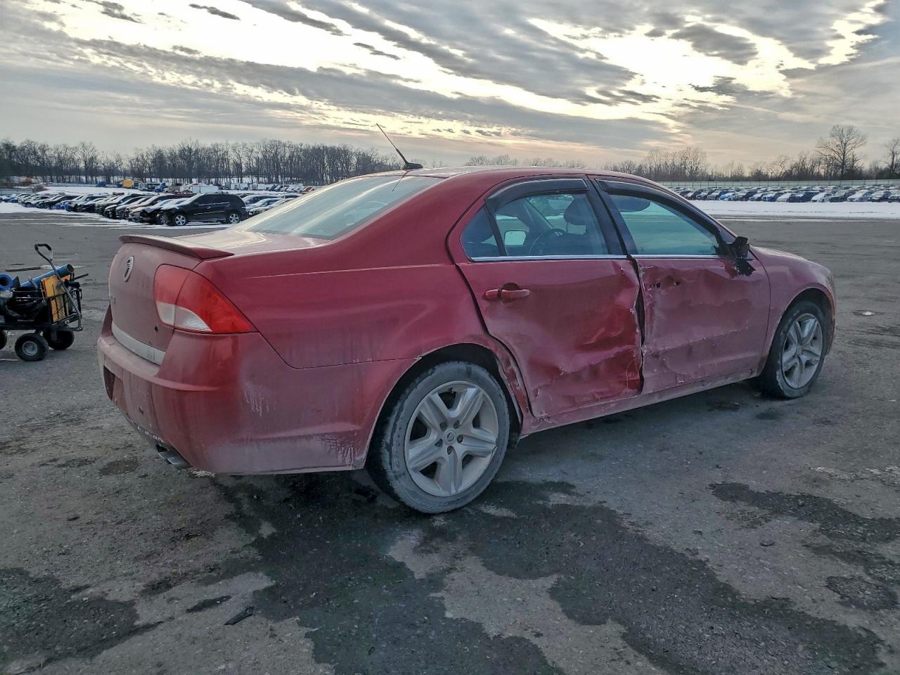 2010 MERCURY MILAN photo 3