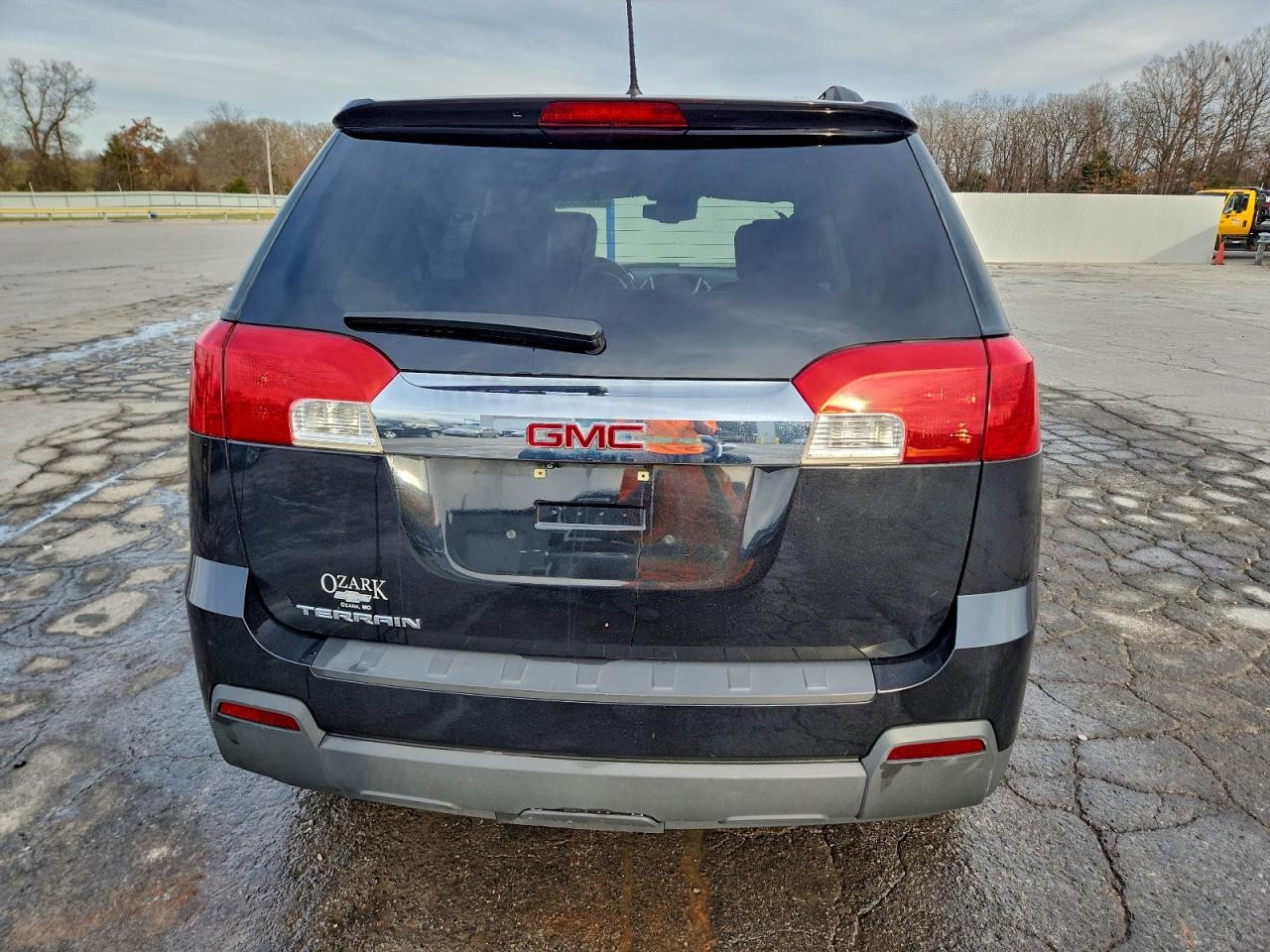 2013 GMC TERRAIN SLT photo 6