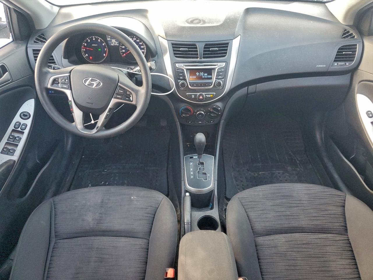2016 HYUNDAI ACCENT SE photo 8