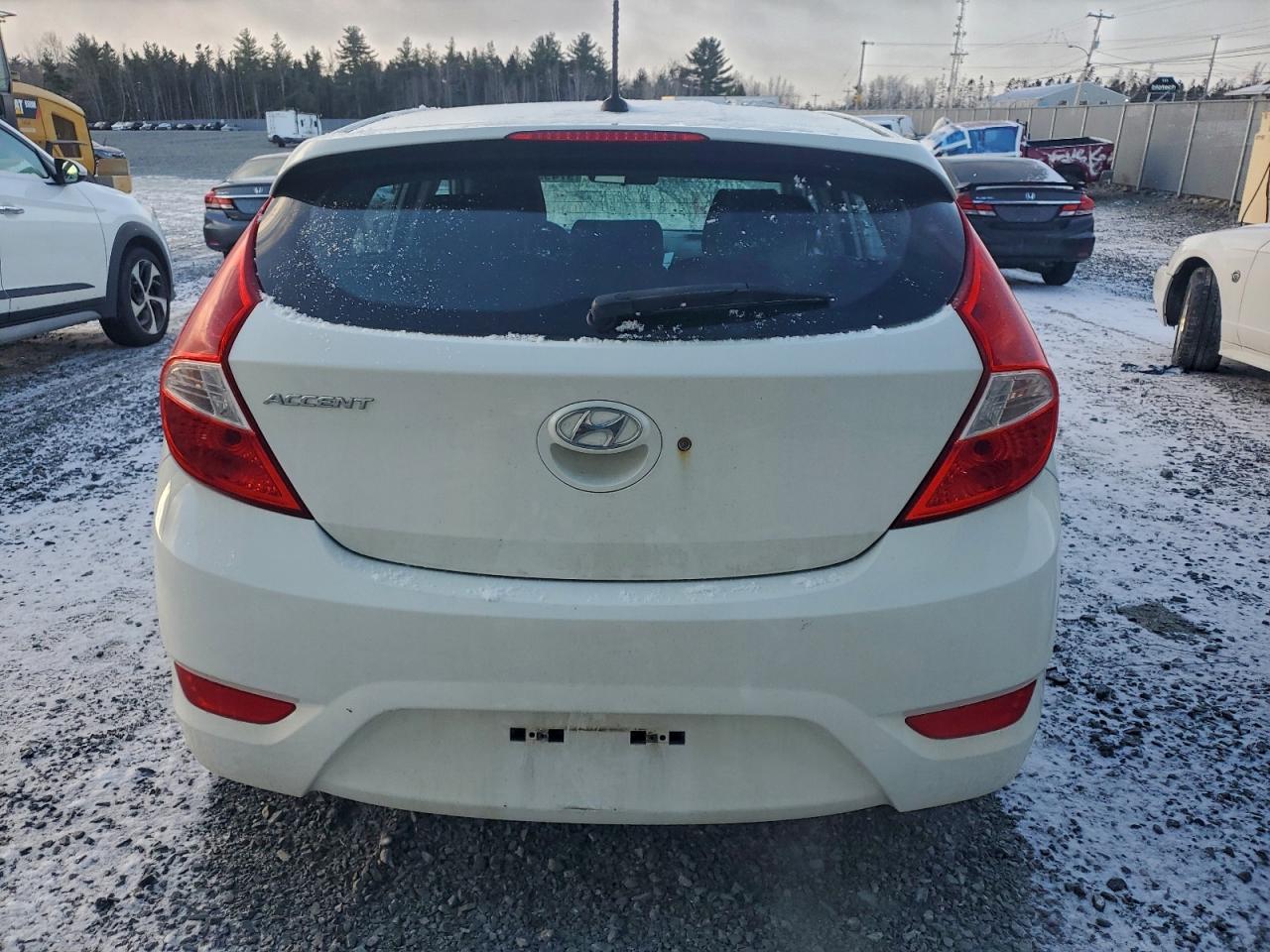 2016 HYUNDAI ACCENT SE photo 6