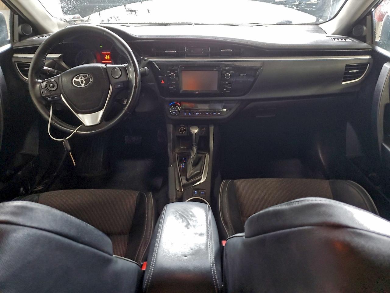 2014 TOYOTA COROLLA L photo 8