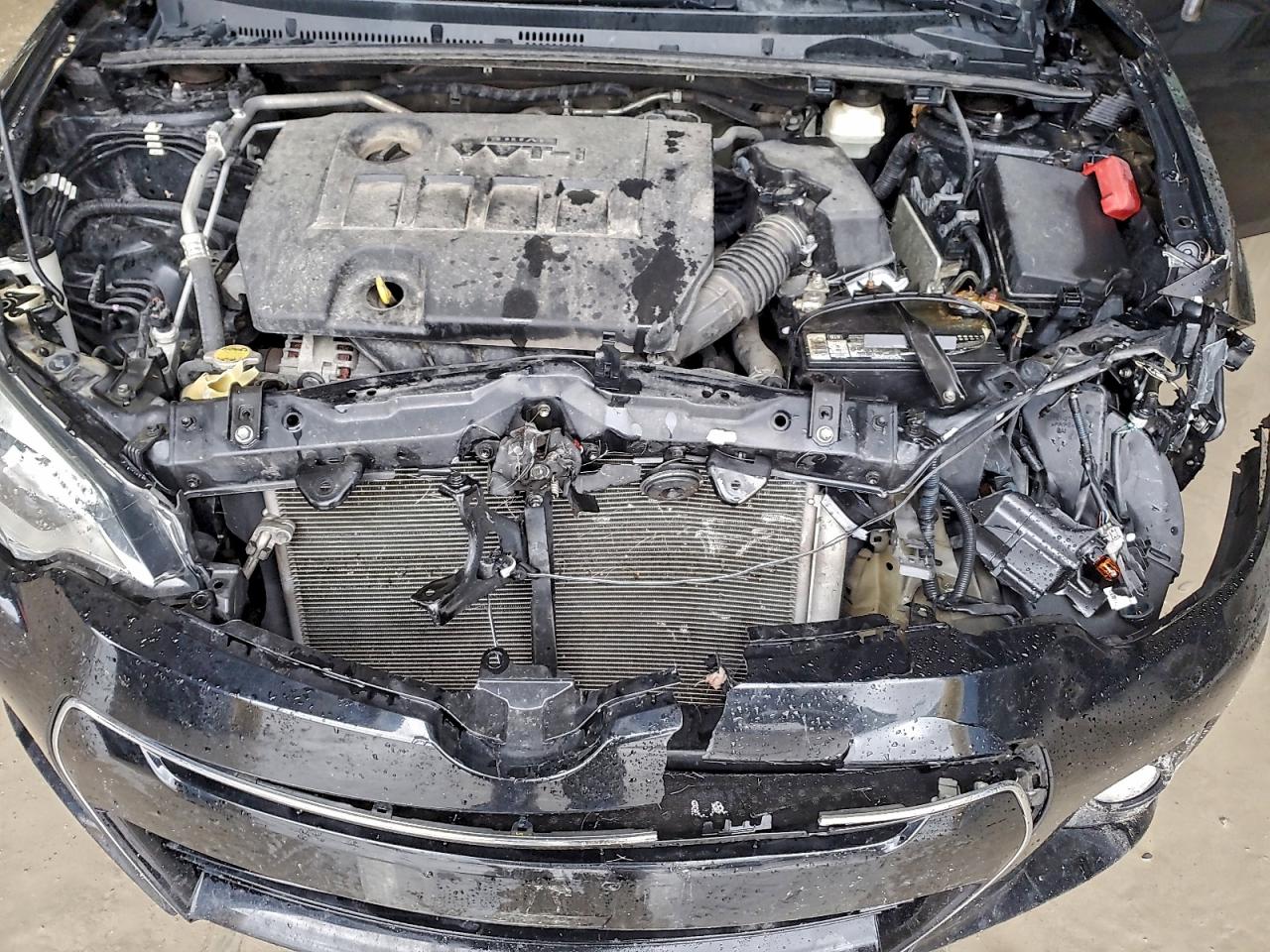 2014 TOYOTA COROLLA L photo 11