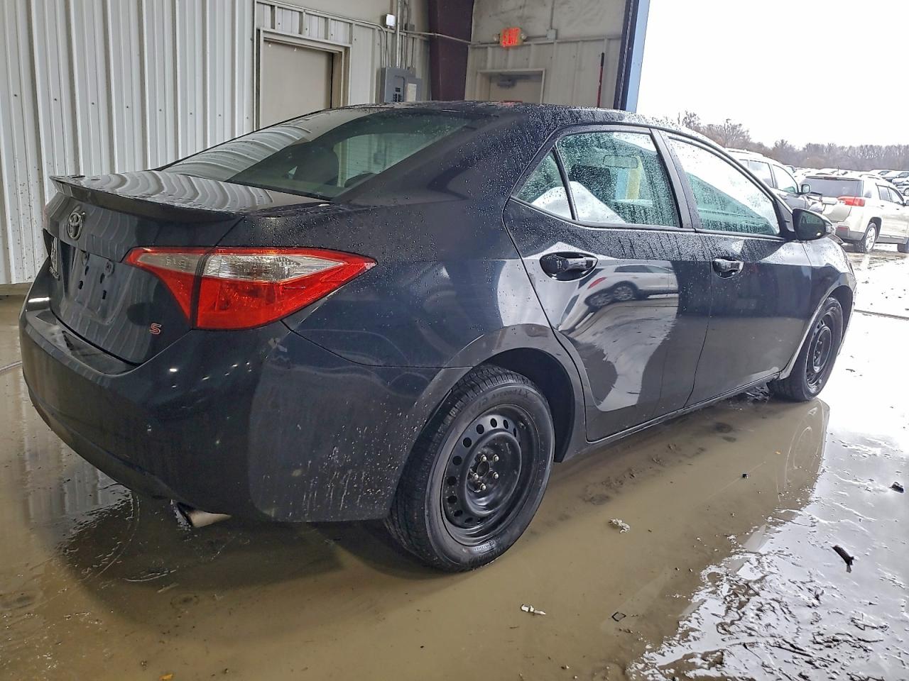 2014 TOYOTA COROLLA L photo 3