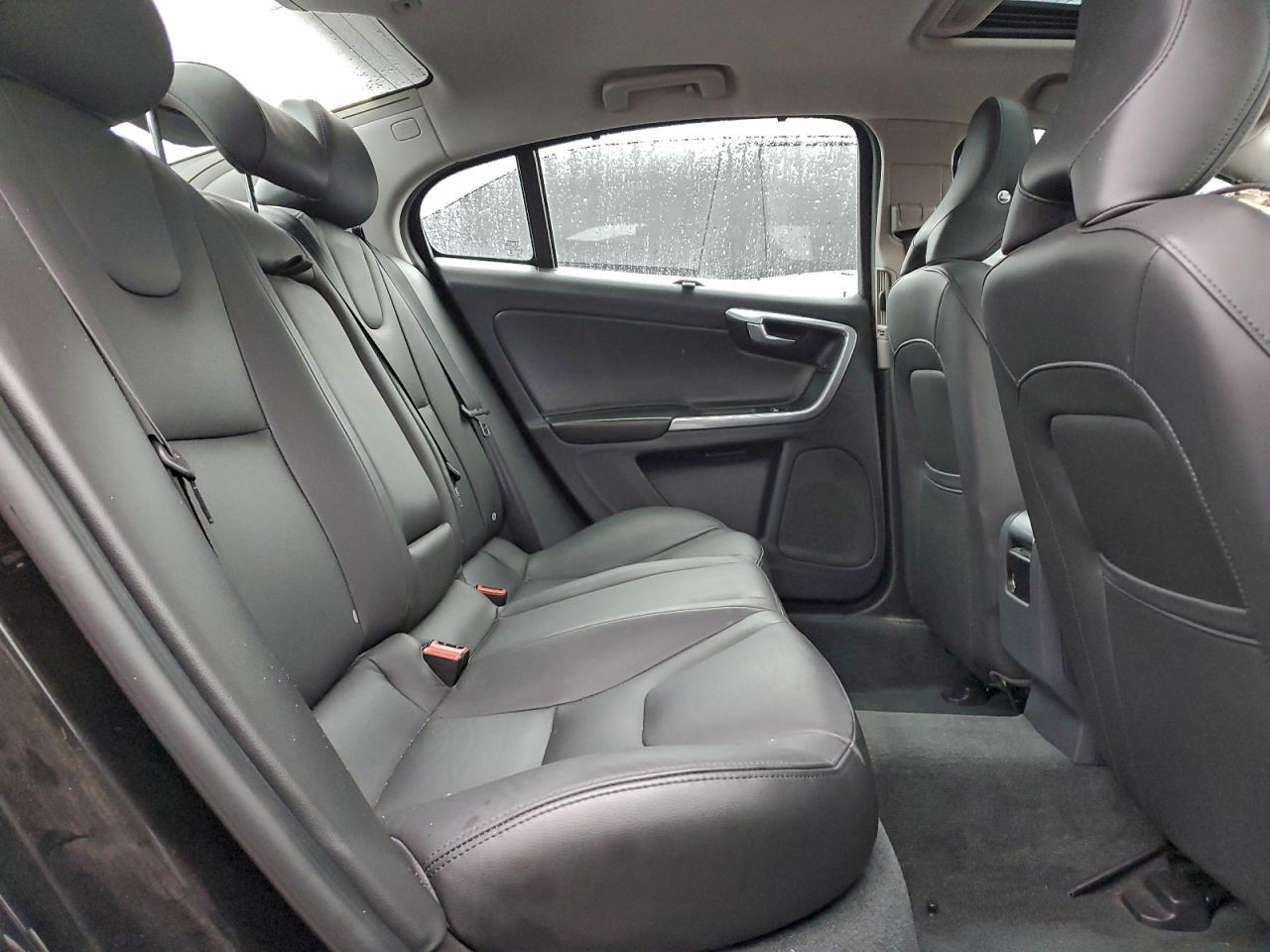 2018 VOLVO S60 INSCRIPTION photo 10