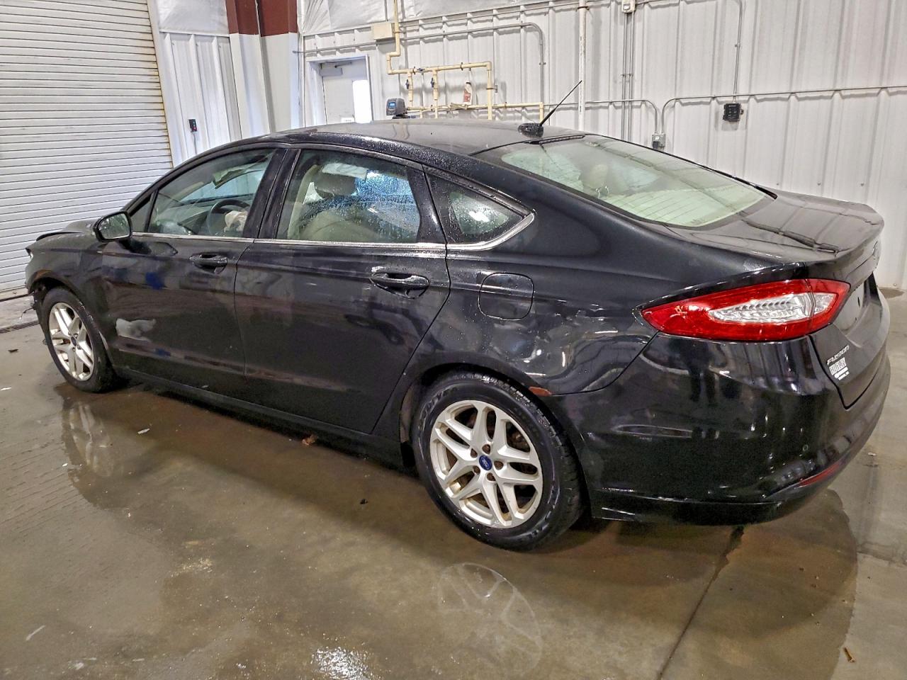 2013 FORD FUSION SE photo 2
