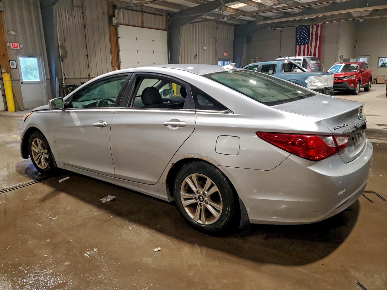 2013 HYUNDAI SONATA GLS photo 2
