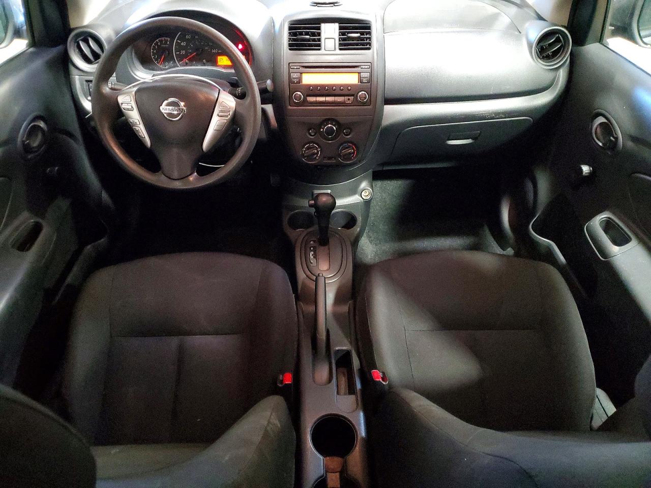 2018 NISSAN VERSA S photo 8