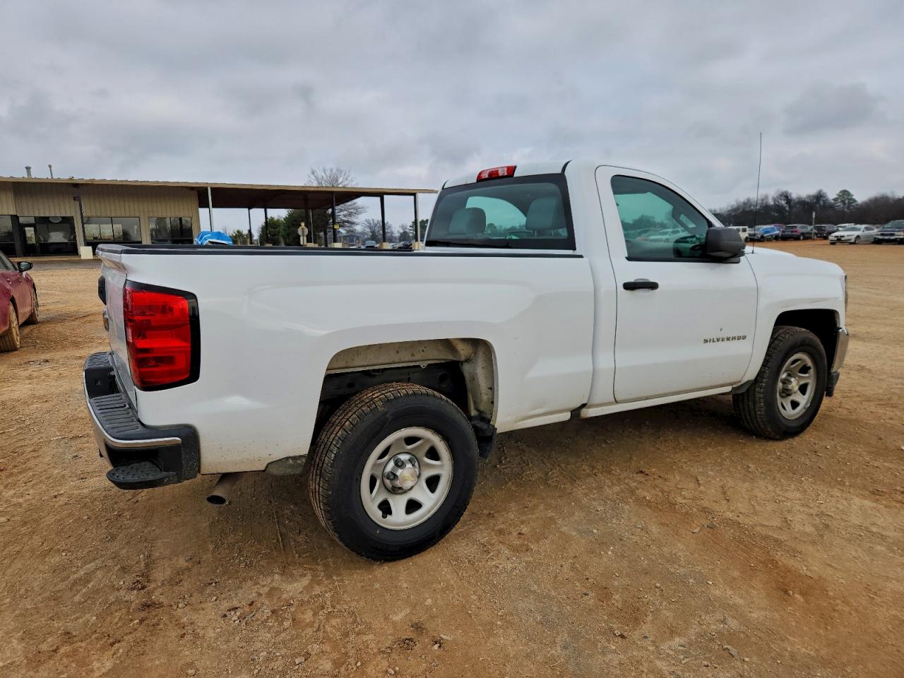 2017 CHEVROLET SILVERADO C1500 photo 3