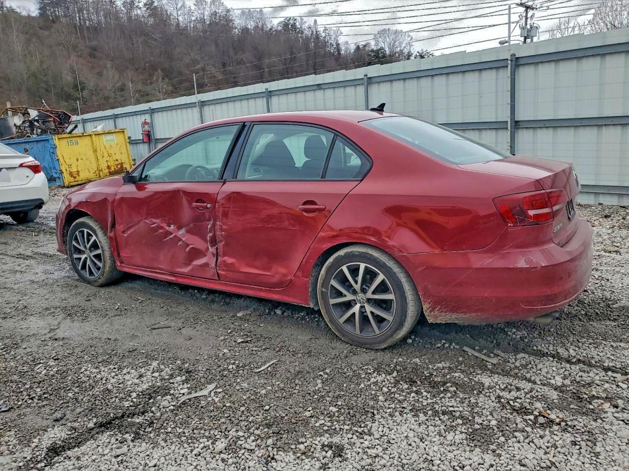 2016 VOLKSWAGEN JETTA SE photo 2