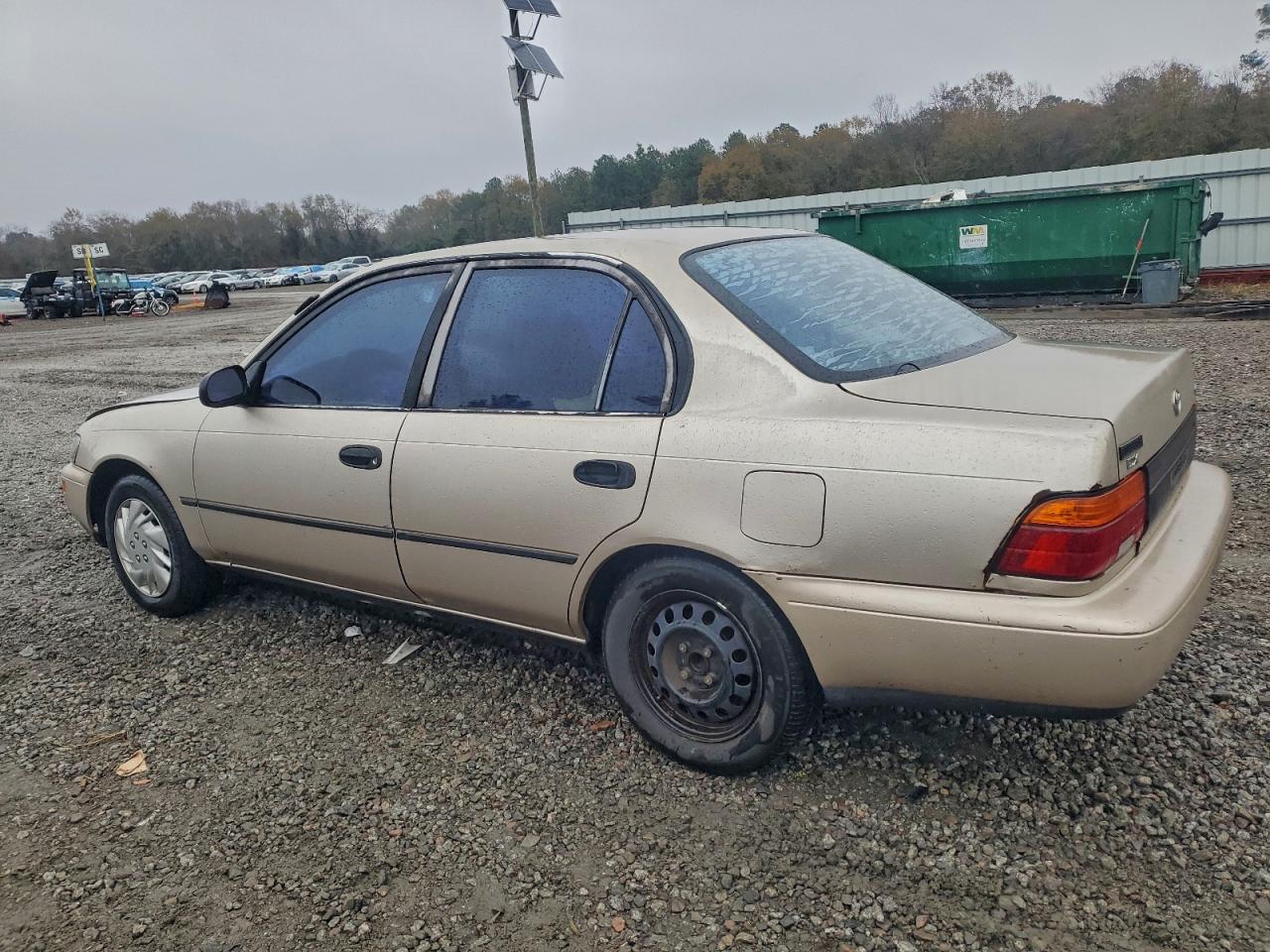 1995 TOYOTA COROLLA photo 2