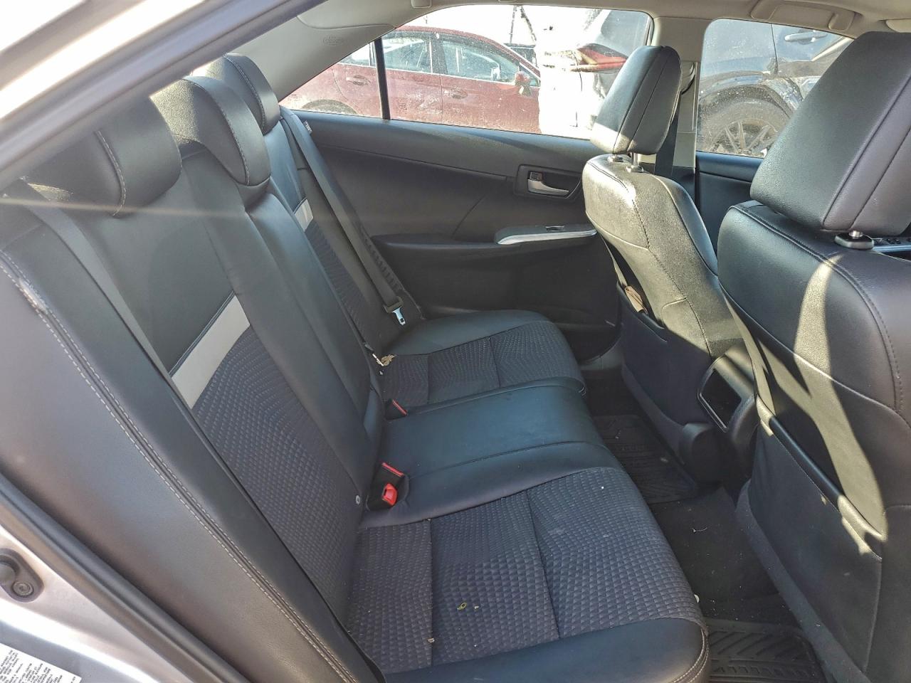 2014 TOYOTA CAMRY HYBRID photo 10