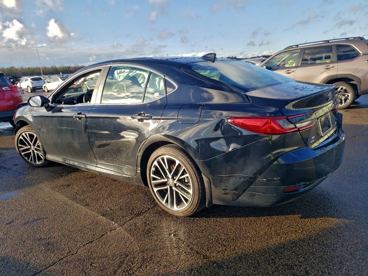 2025 TOYOTA CAMRY XSE photo 2