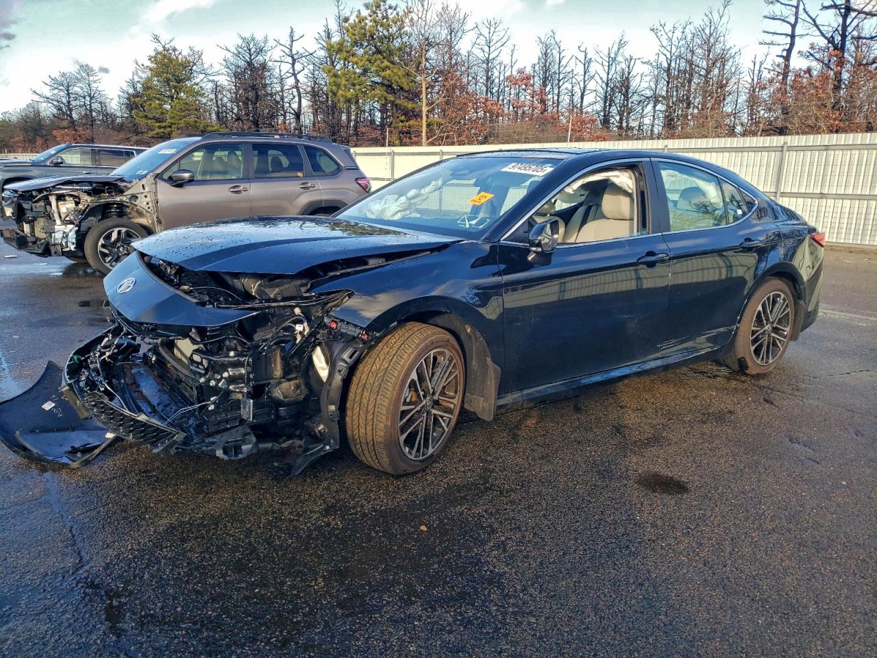 2025 TOYOTA CAMRY