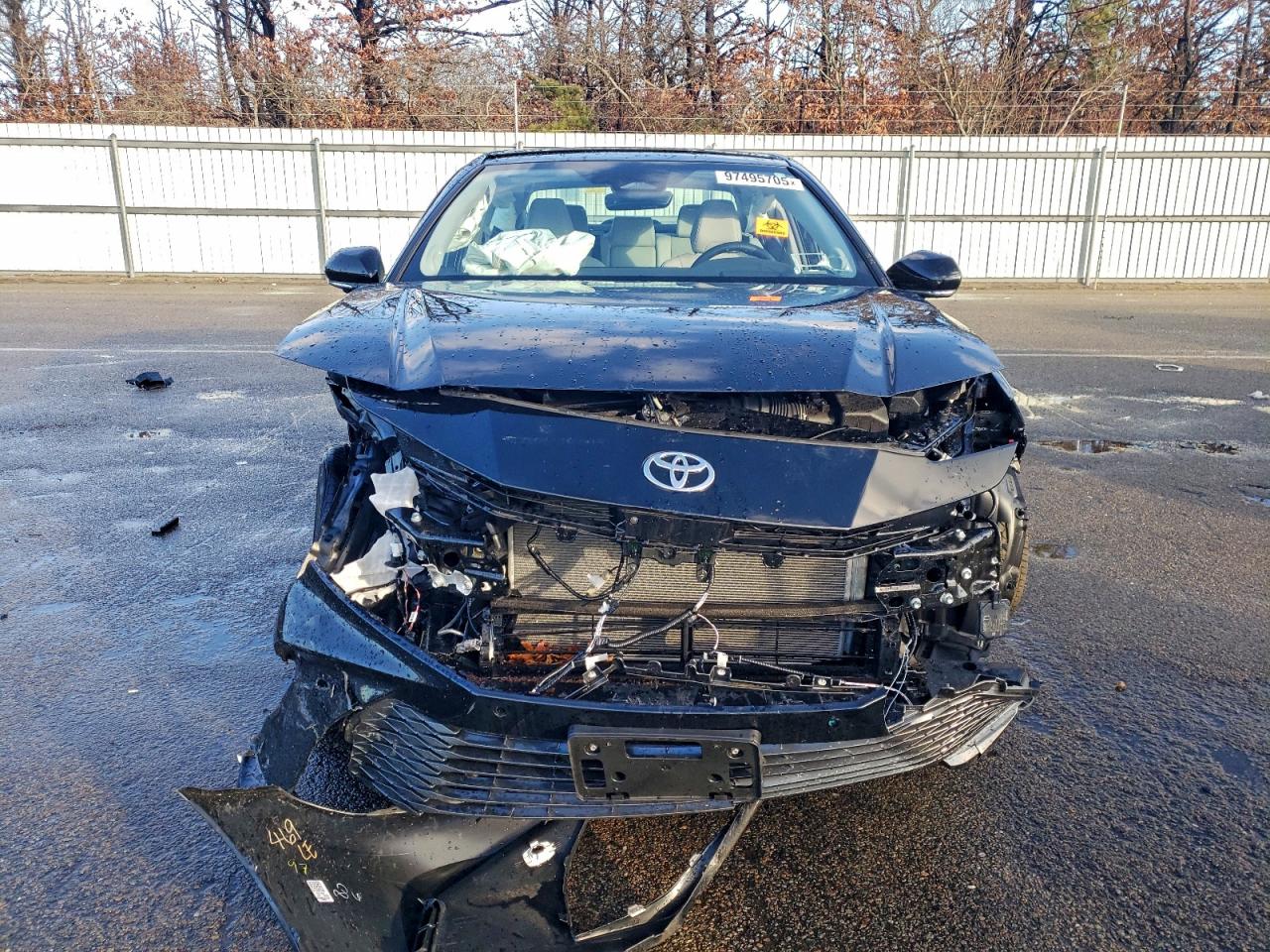2025 TOYOTA CAMRY XSE photo 5