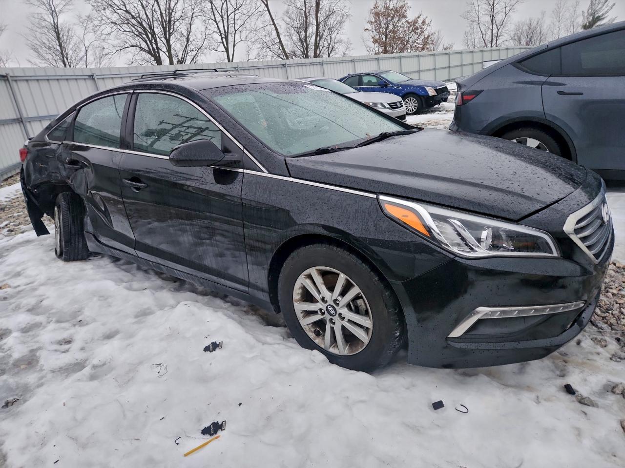 2017 HYUNDAI SONATA SE photo 4