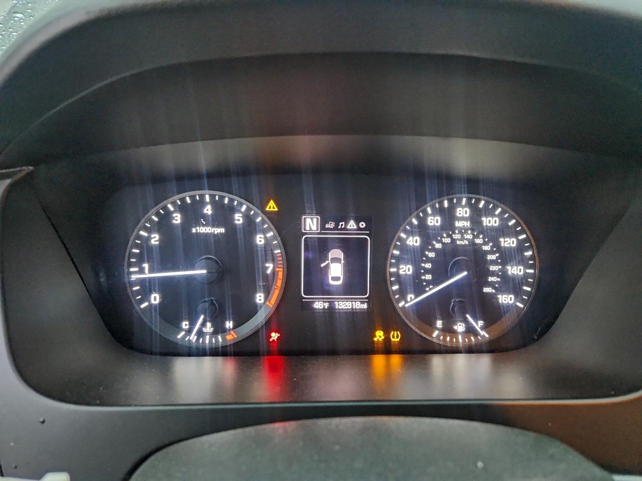 2017 HYUNDAI SONATA SE photo 9