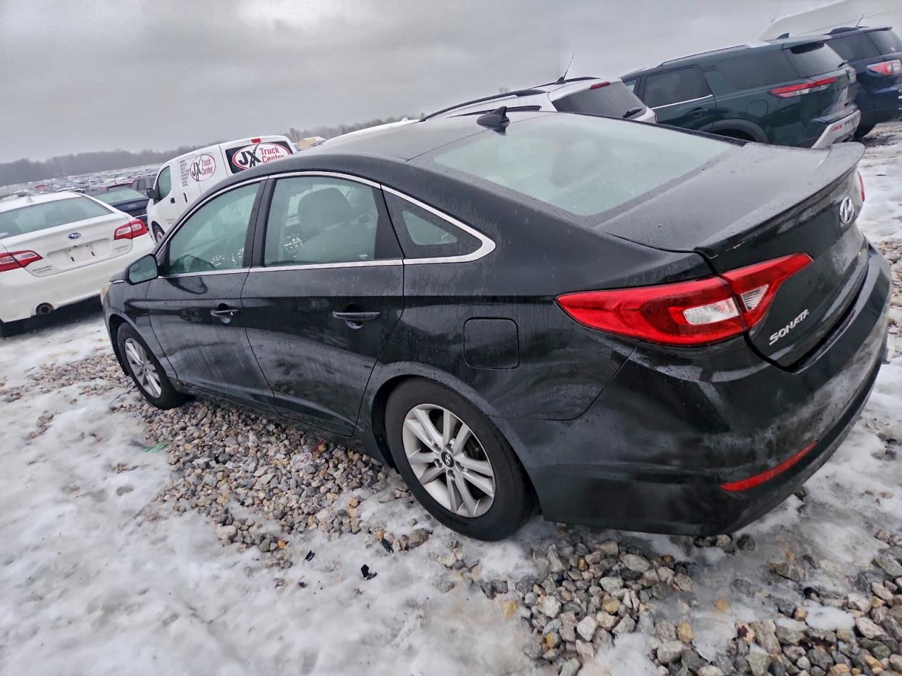 2017 HYUNDAI SONATA SE photo 2