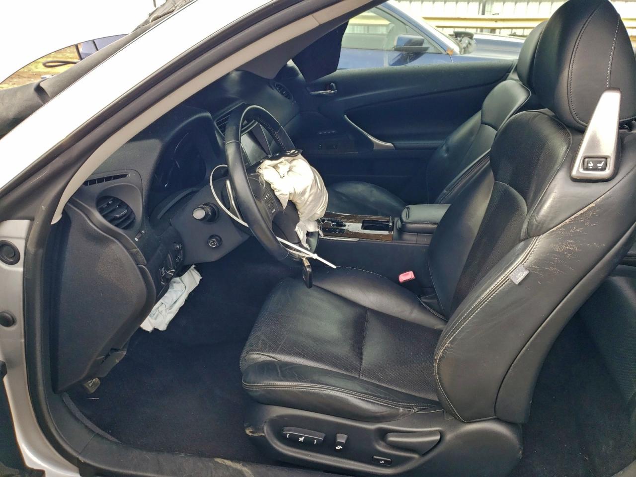 2010 LEXUS IS 250 photo 7
