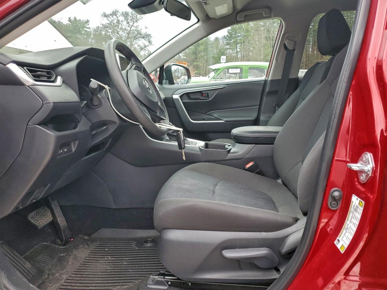 2025 TOYOTA RAV4 LE photo 7