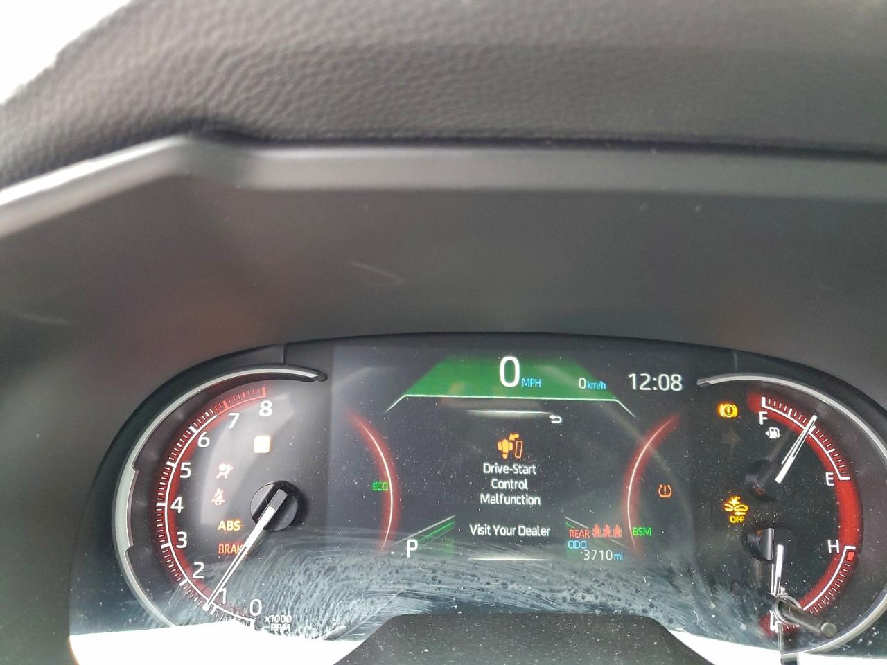 2025 TOYOTA RAV4 LE photo 9