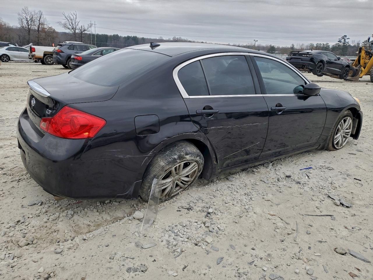 2013 INFINITI G37 BASE photo 3
