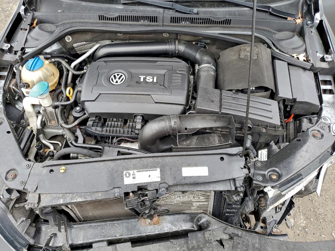 2016 VOLKSWAGEN JETTA SPORT photo 11