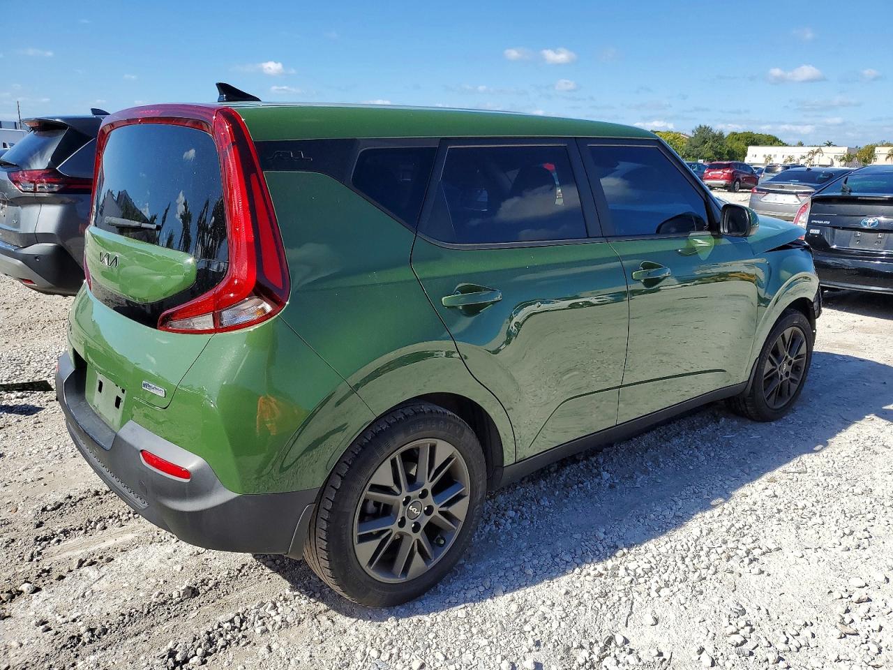 2022 KIA SOUL EX photo 3