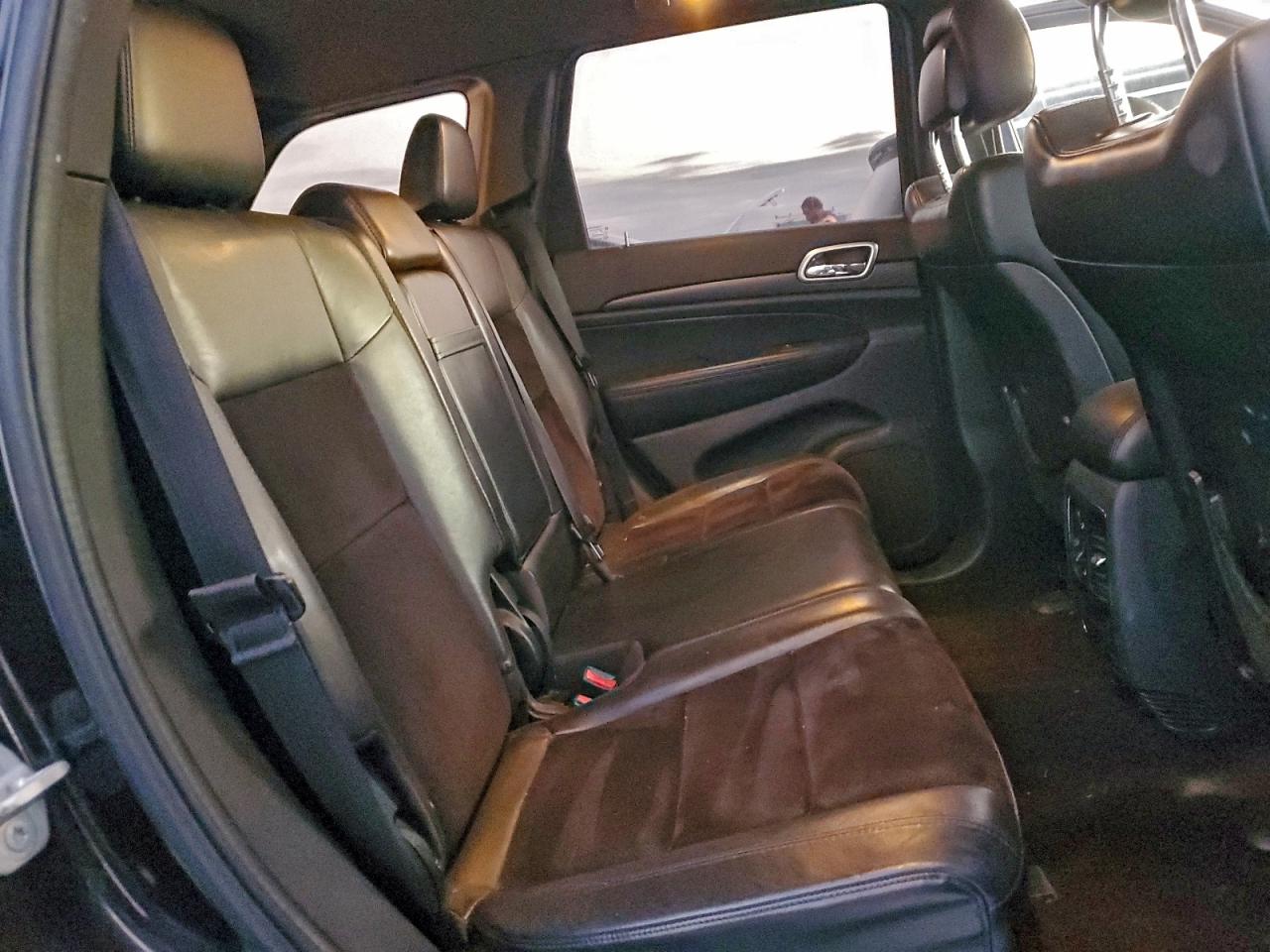 2015 JEEP GRAND CHEROKEE LAREDO photo 11