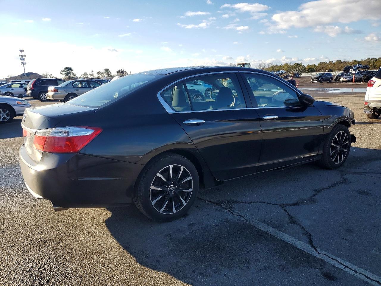 2015 HONDA ACCORD LX photo 3