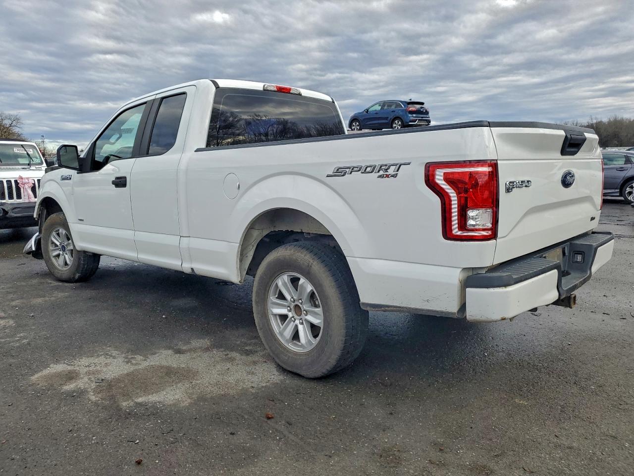 2015 FORD F150 SUPER CAB photo 2